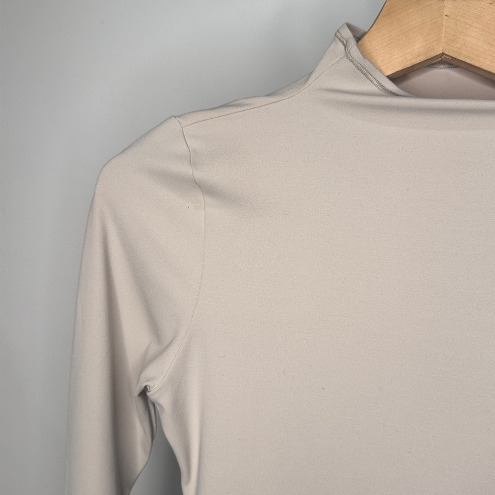 NWT Vuori AllTheFeels™ Long Sleeve Mock Neck Top • Cream • XS - Picture 7 of 14